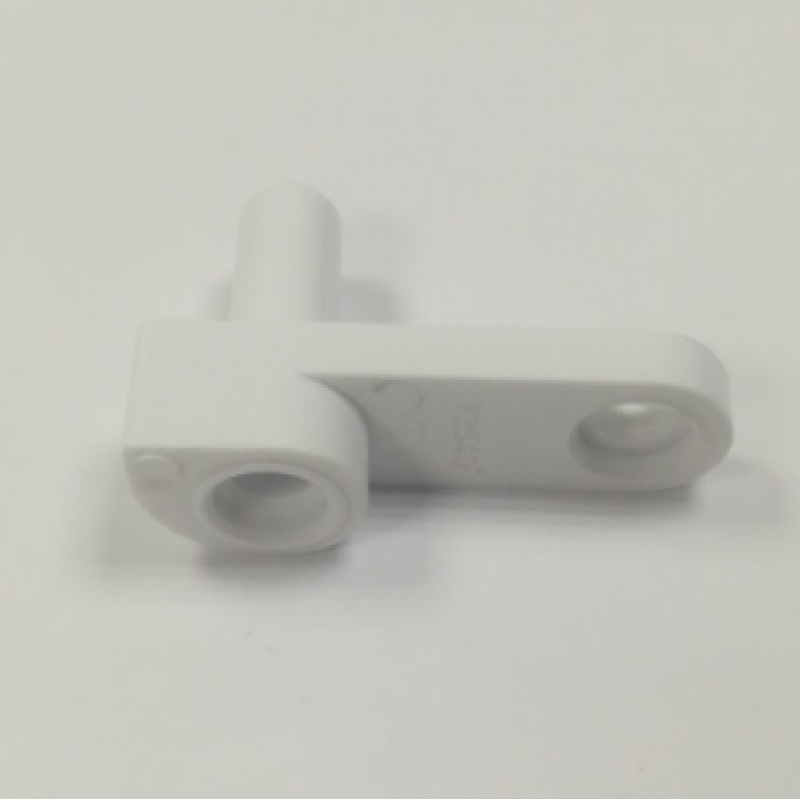 Петля хол-ка нижняя правая C00526518