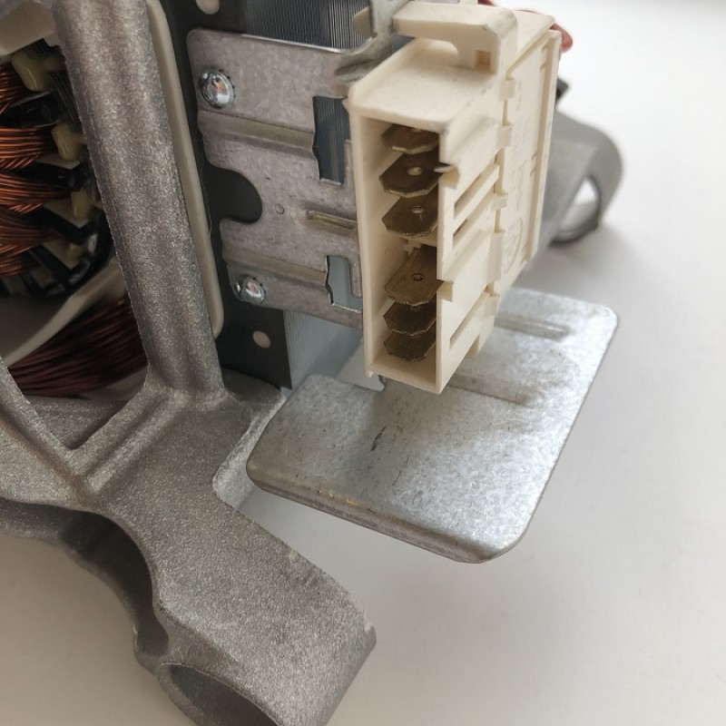 Двигатель стиральной машины Indesit, L=189 мм, l=165 мм, l1= 13 мм, код 299059